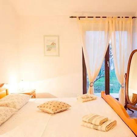 Sara